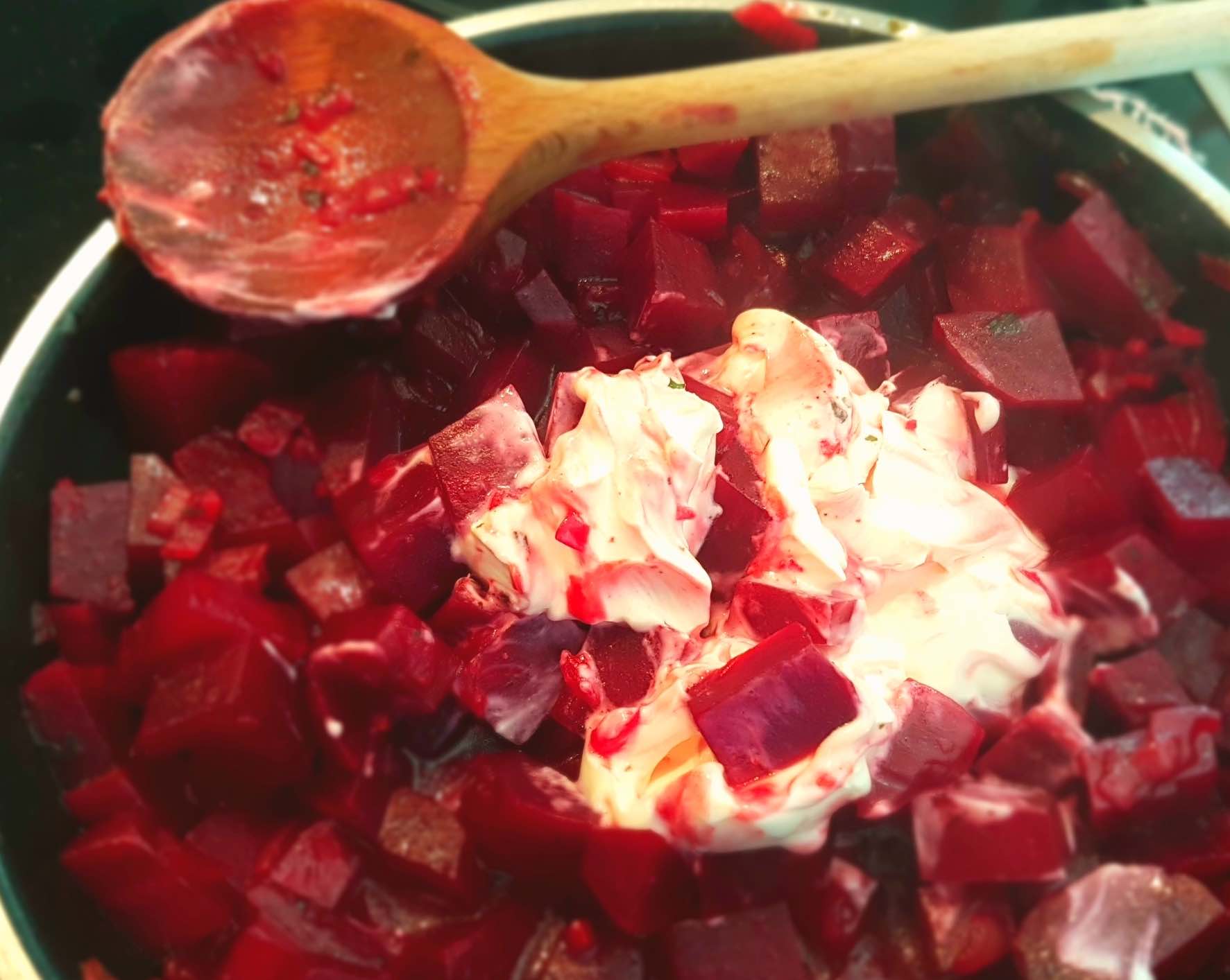 Cremiges Rote Rüben Gemüse – Kräuter & Genuss Cremiges Rote Rüben Gemüse – Kräuter & Genuss